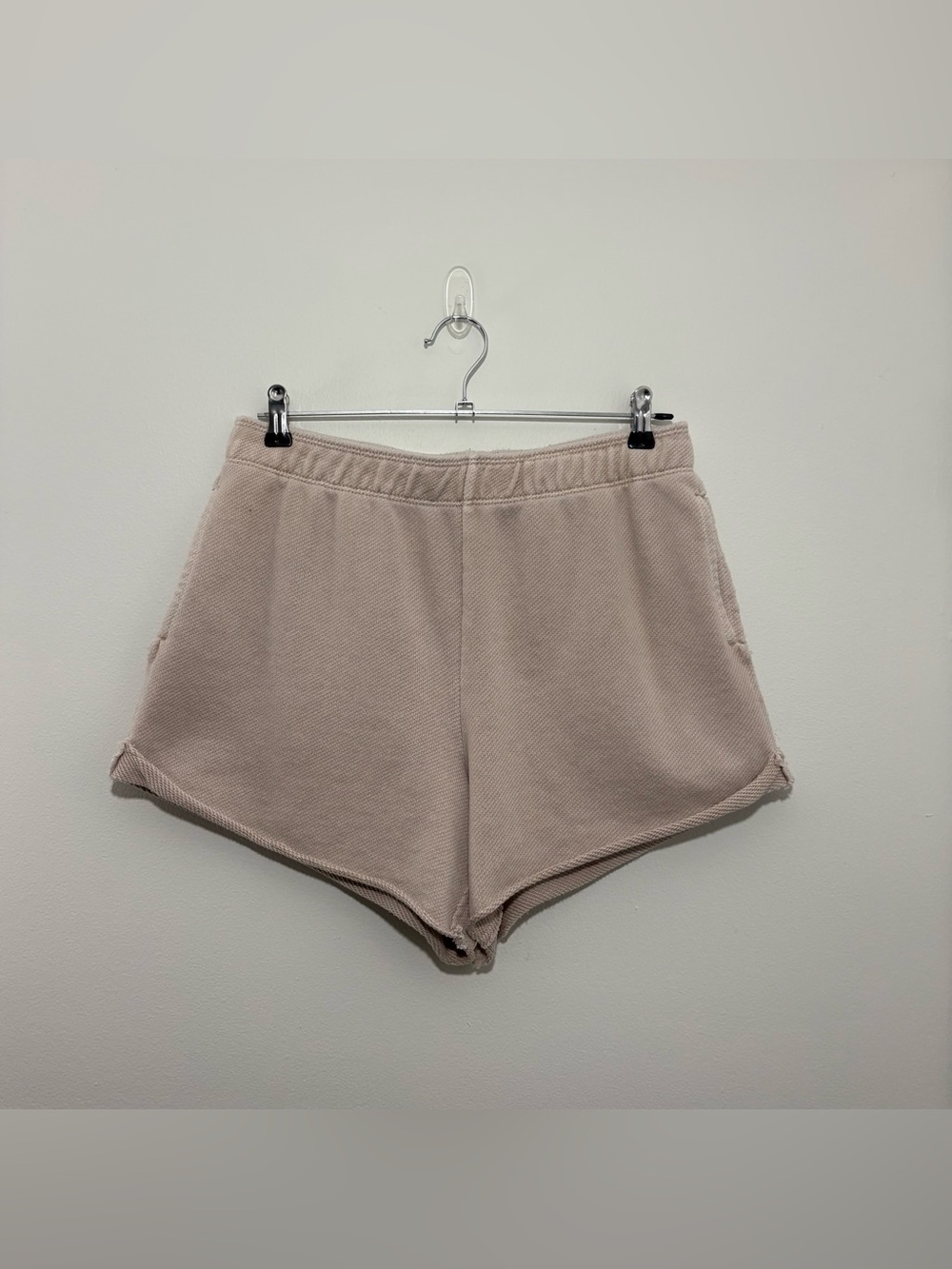 Aerie beige high-rise casual pull-on sweat shorts (medium)